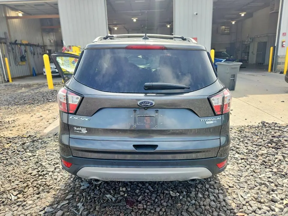 2018 FORD ESCAPE TITANIUM  
