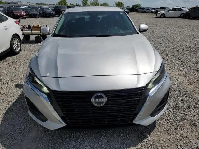 2023 NISSAN ALTIMA SV  