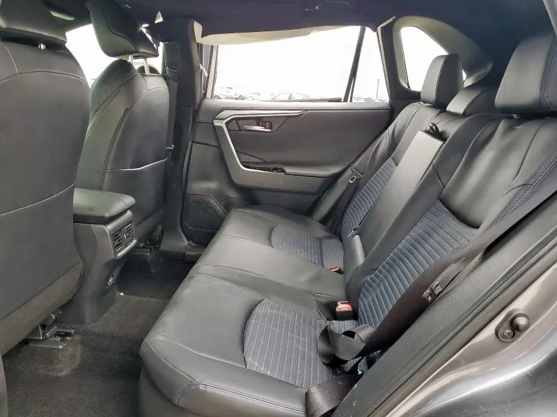 2024 TOYOTA RAV4 XSE  
