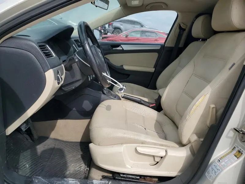 2011 VOLKSWAGEN JETTA SEL