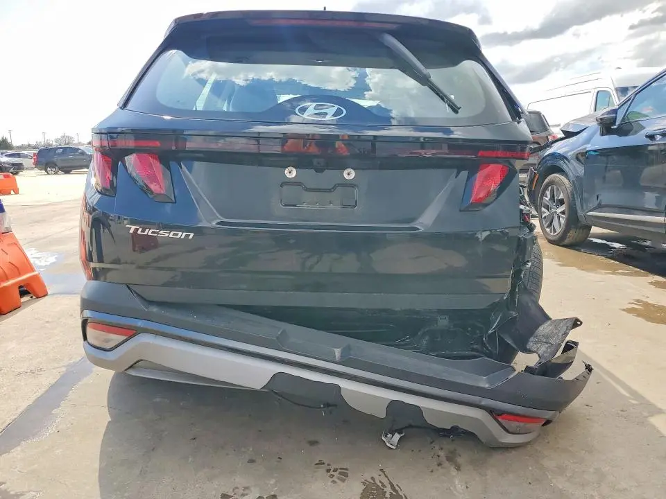 2026 HYUNDAI TUCSON SE  