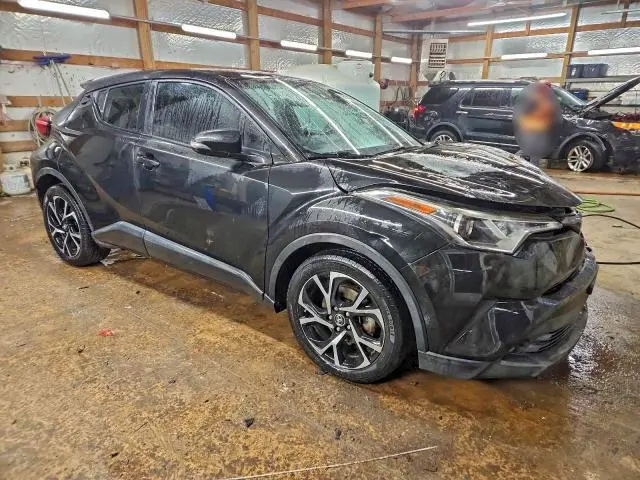 2018 TOYOTA C-HR XLE  