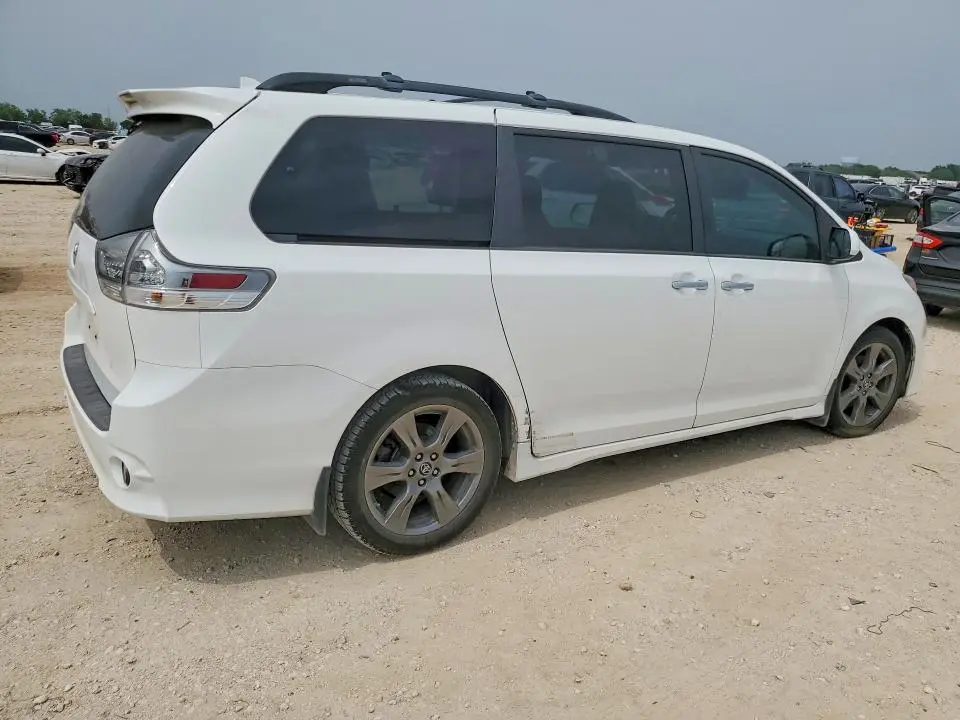 2020 TOYOTA SIENNA SE 8-PASSENGER  
