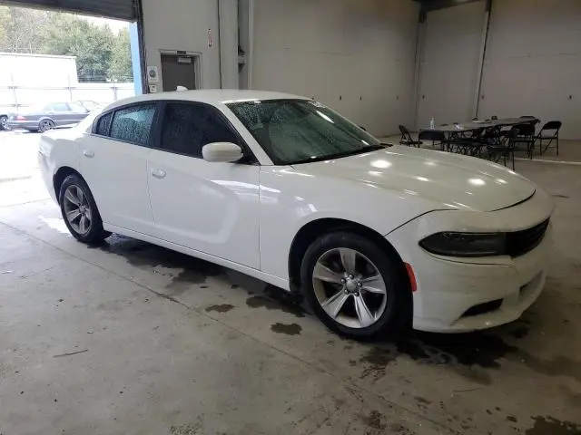 2015 DODGE CHARGER SXT  
