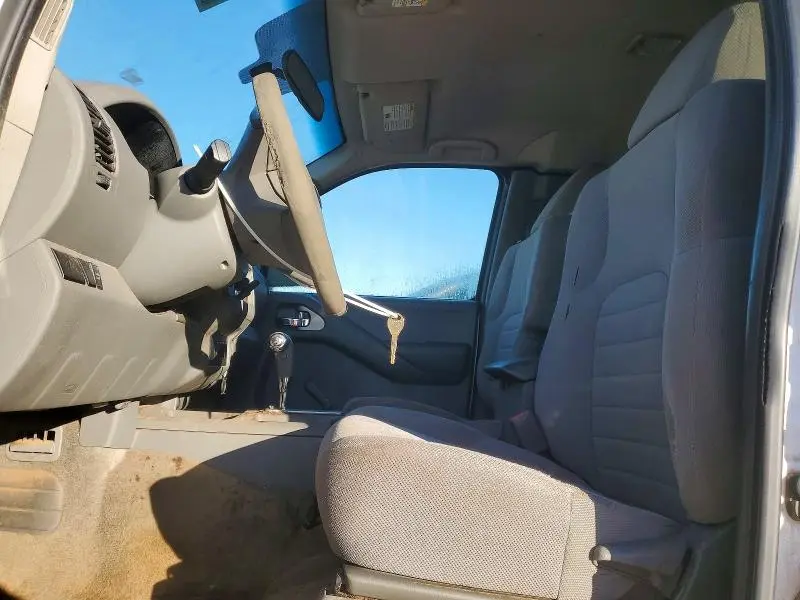 2012 NISSAN FRONTIER S  