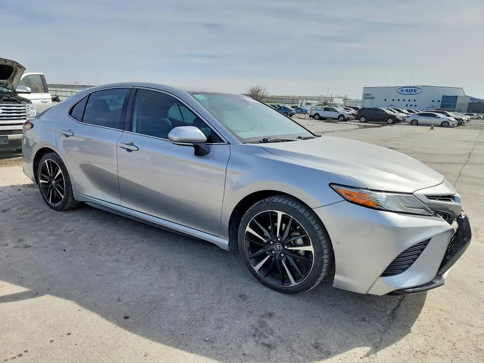 2019 TOYOTA CAMRY XSE  