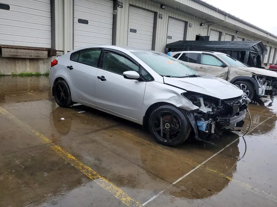 2015 KIA FORTE LX  