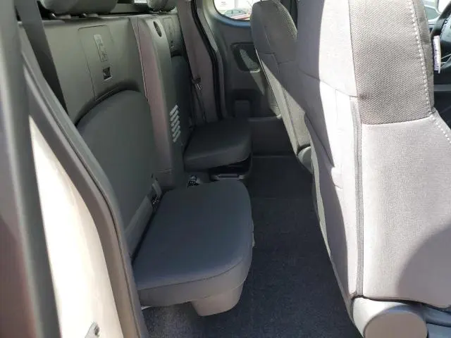 2025 NISSAN FRONTIER S  