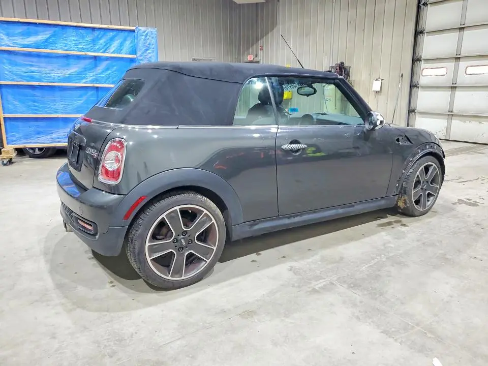 2011 MINI COOPER S  
