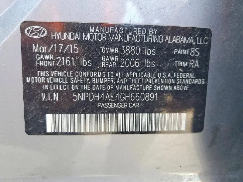 2016 HYUNDAI ELANTRA SE  