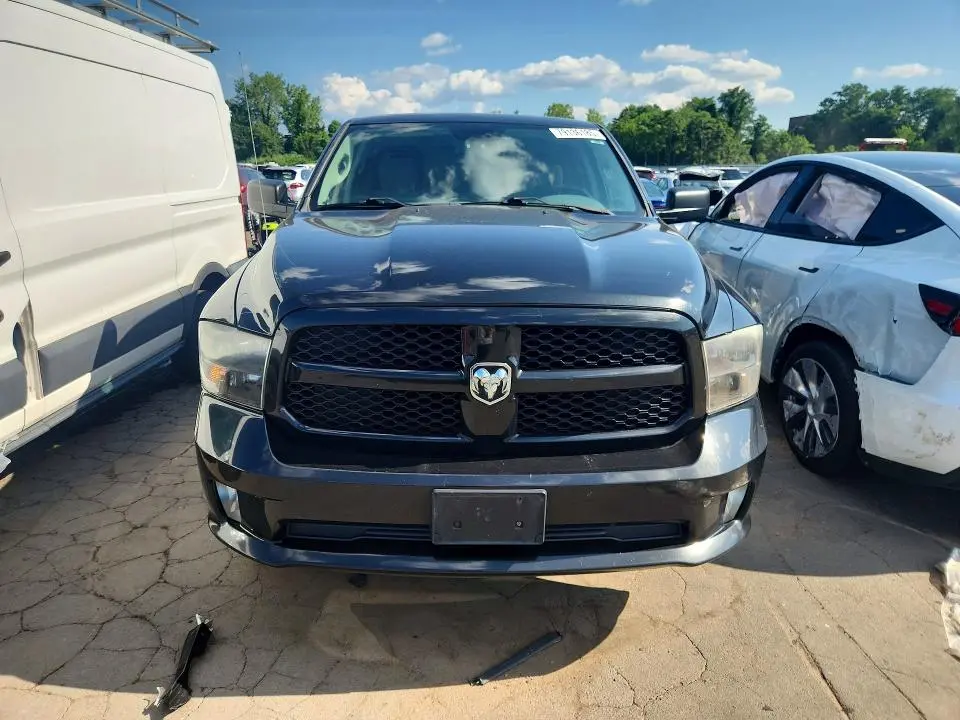 2017 RAM 1500 ST  