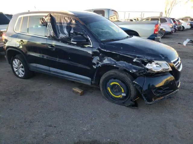 2011 VOLKSWAGEN TIGUAN S  