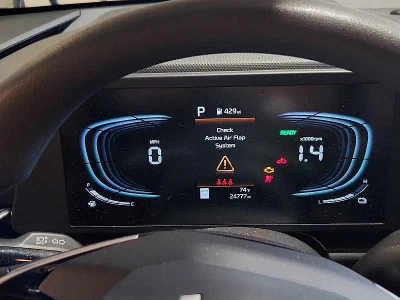 2025 KIA NIRO LX  