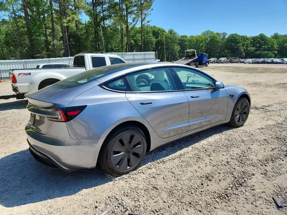 2026 TESLA MODEL 3   