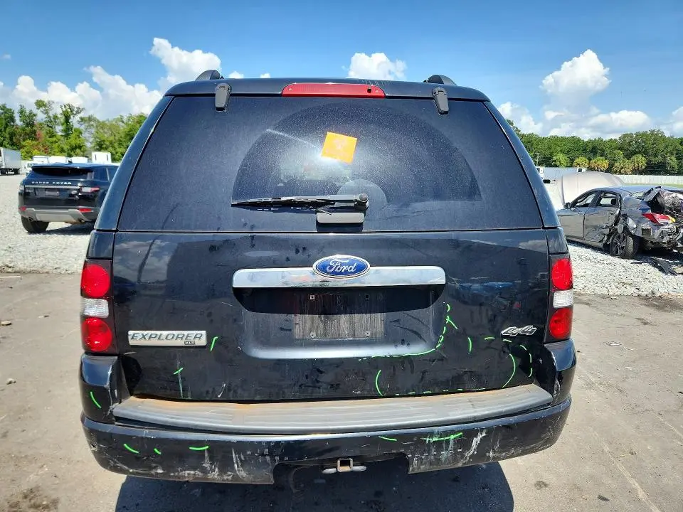 2010 FORD EXPLORER XLT  