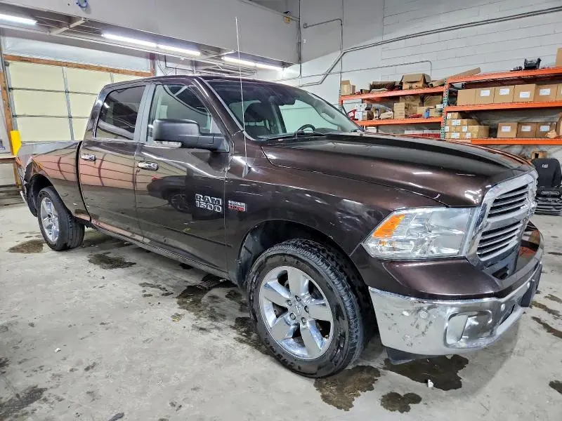 2017 RAM 1500 SLT  