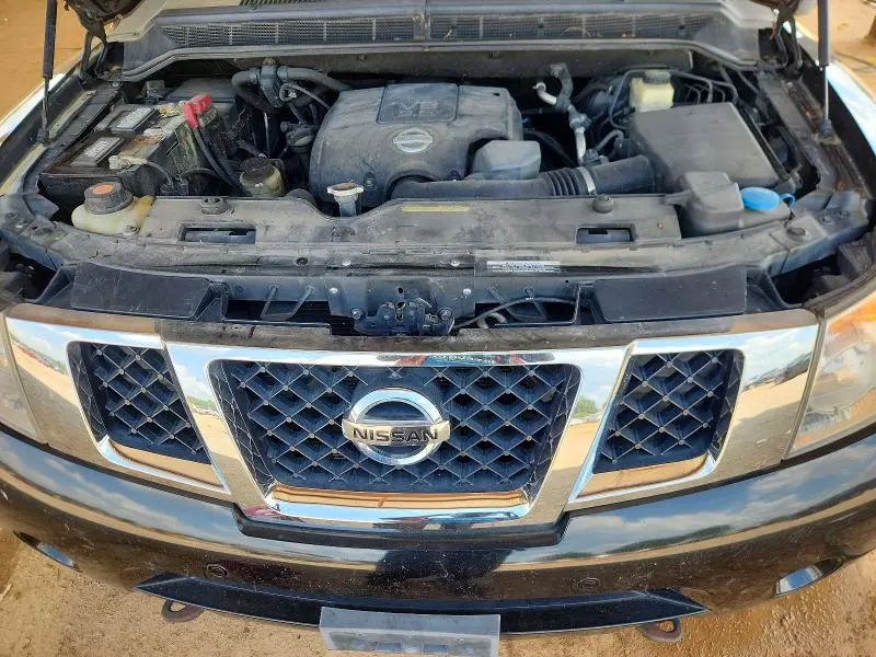 2013 NISSAN ARMADA SV  