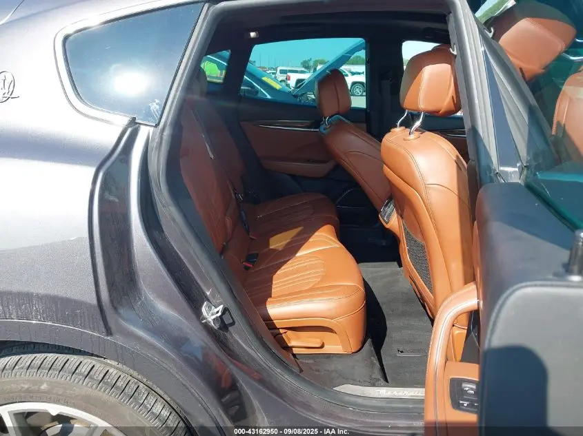 2018 MASERATI LEVANTE GRANLUSSO