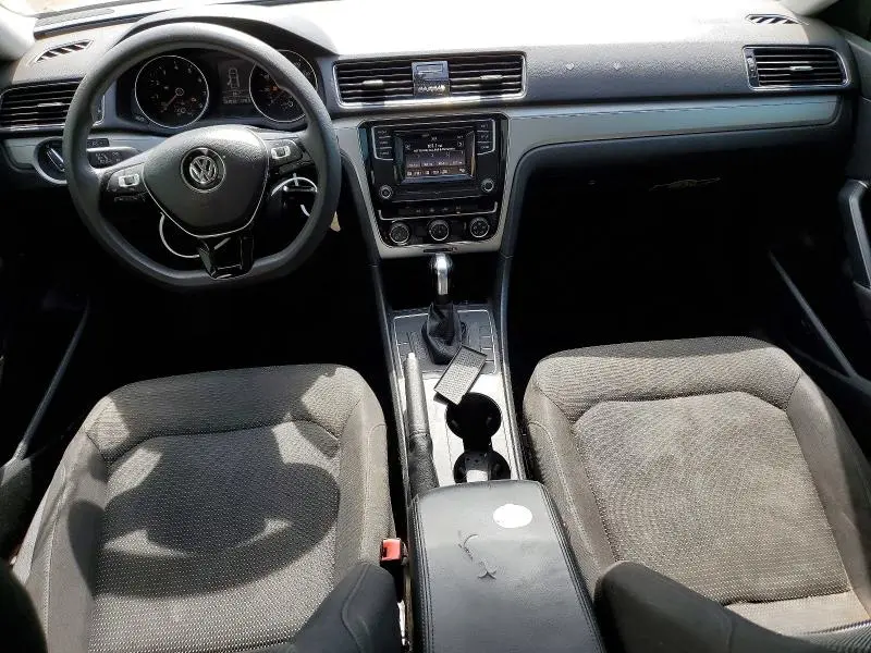 2018 VOLKSWAGEN PASSAT S/R-LINE  