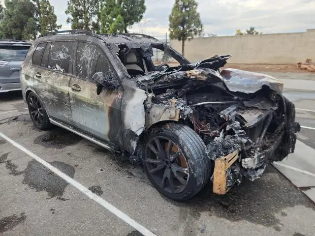 2025 BMW X7 XDRIVE40I  