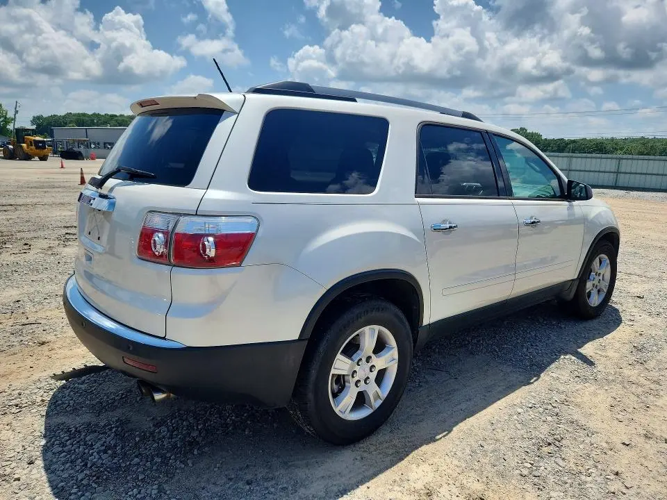 2011 GMC ACADIA SLE  