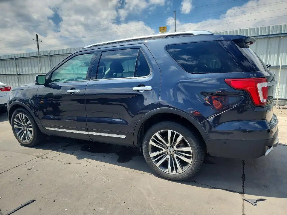 2017 FORD EXPLORER PLATINUM  