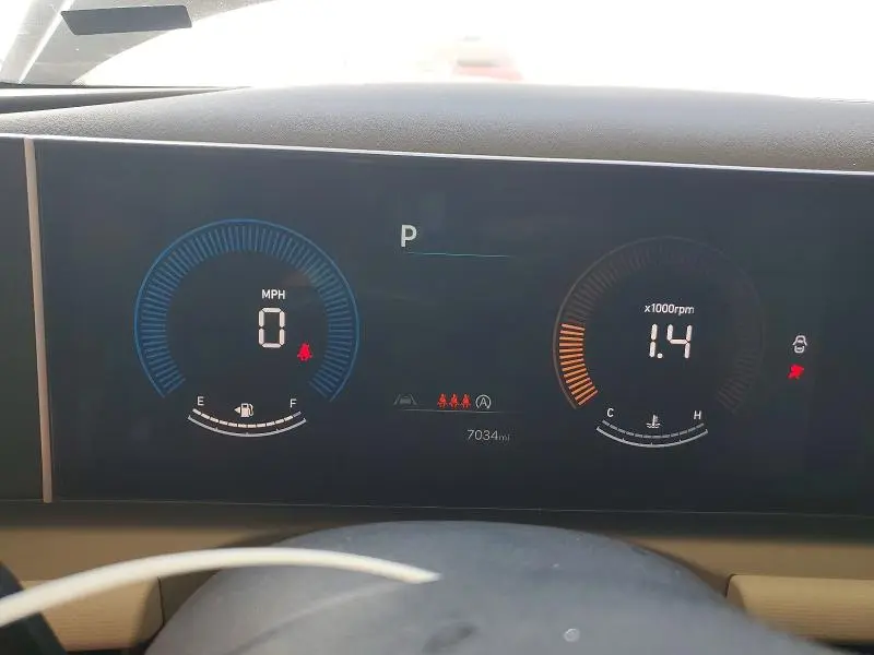 2025 HYUNDAI TUCSON SEL  