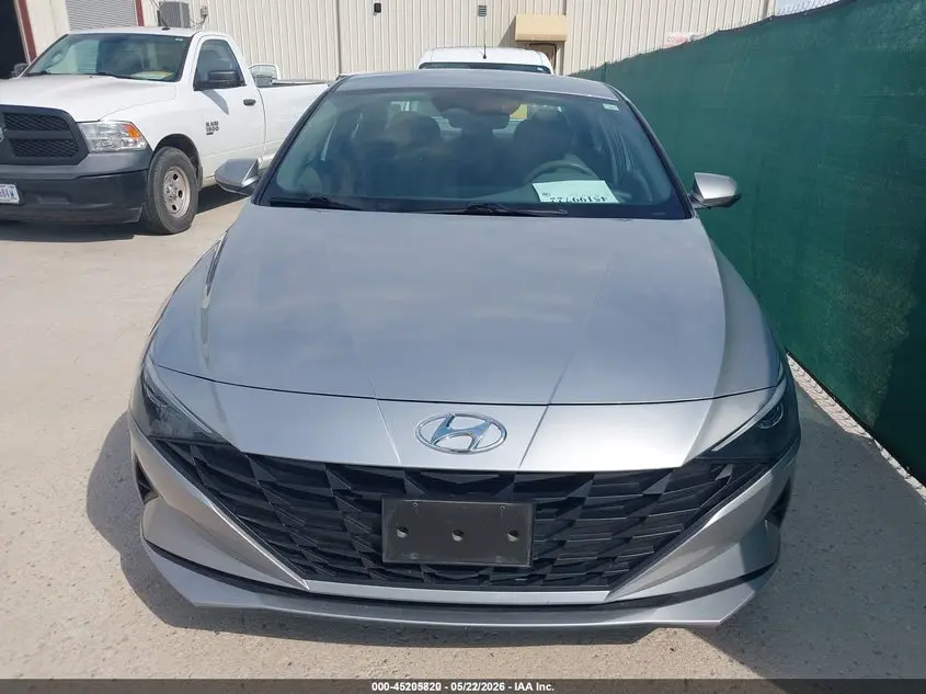 2021 HYUNDAI ELANTRA SE