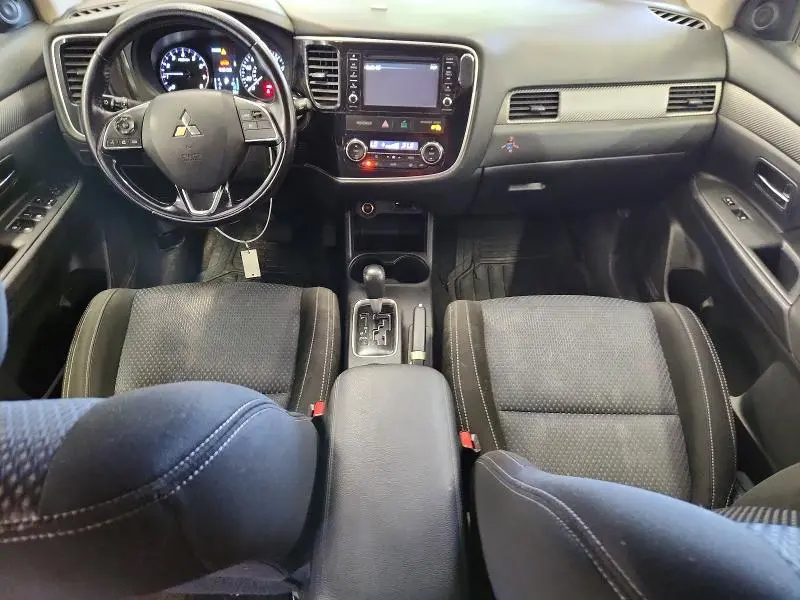 2016 MITSUBISHI OUTLANDER SE  