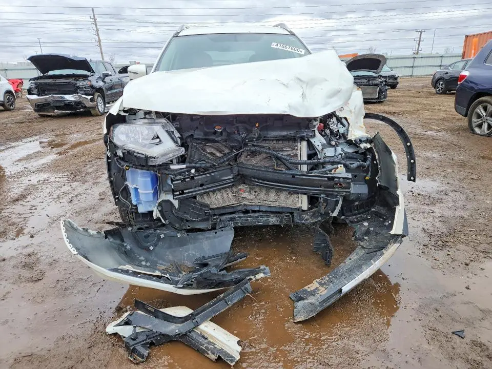 2017 NISSAN ROGUE SV  