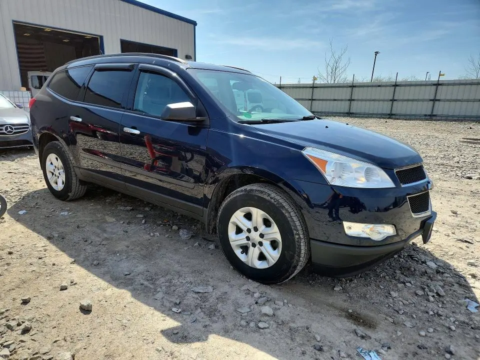 2012 CHEVROLET TRAVERSE LS  