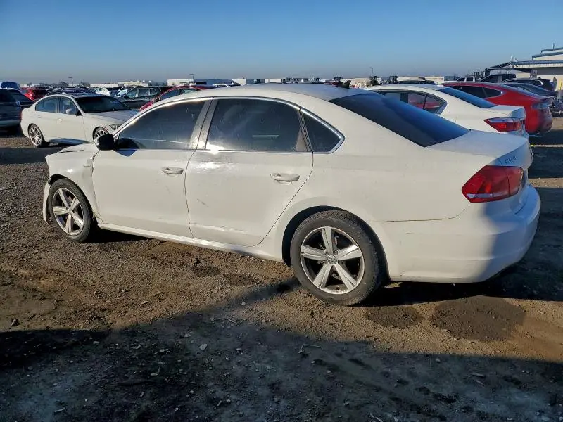 2015 VOLKSWAGEN PASSAT S  
