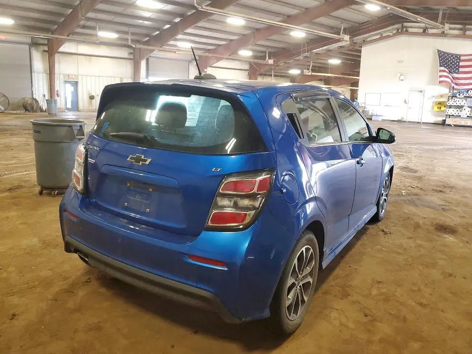 2018 CHEVROLET SONIC LT  