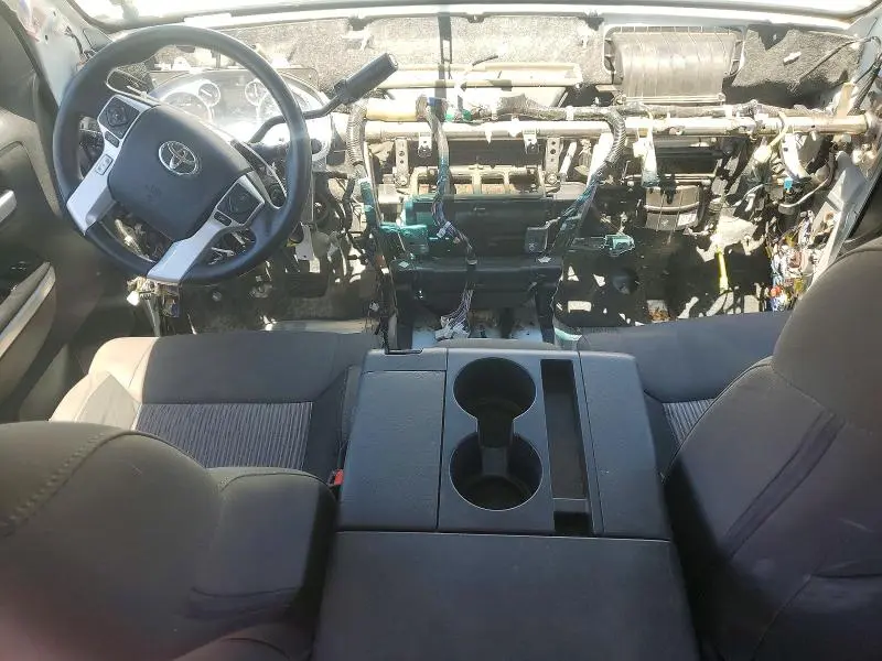 2017 TOYOTA TUNDRA SR5  