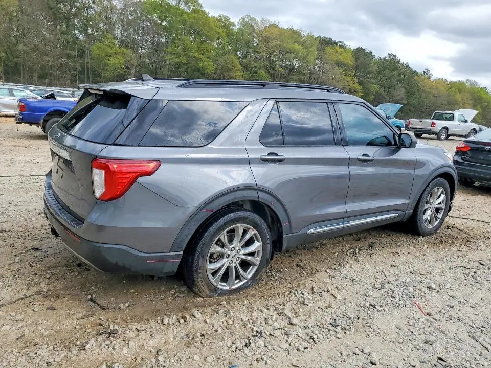 2021 FORD EXPLORER XLT  
