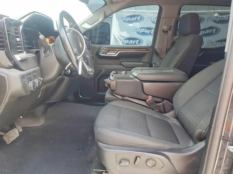 2023 CHEVROLET SILVERADO K1500 LT  