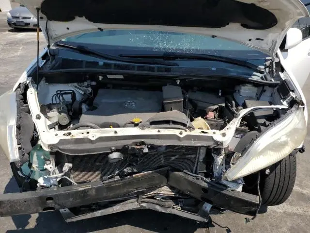 2012 TOYOTA SIENNA XLE  