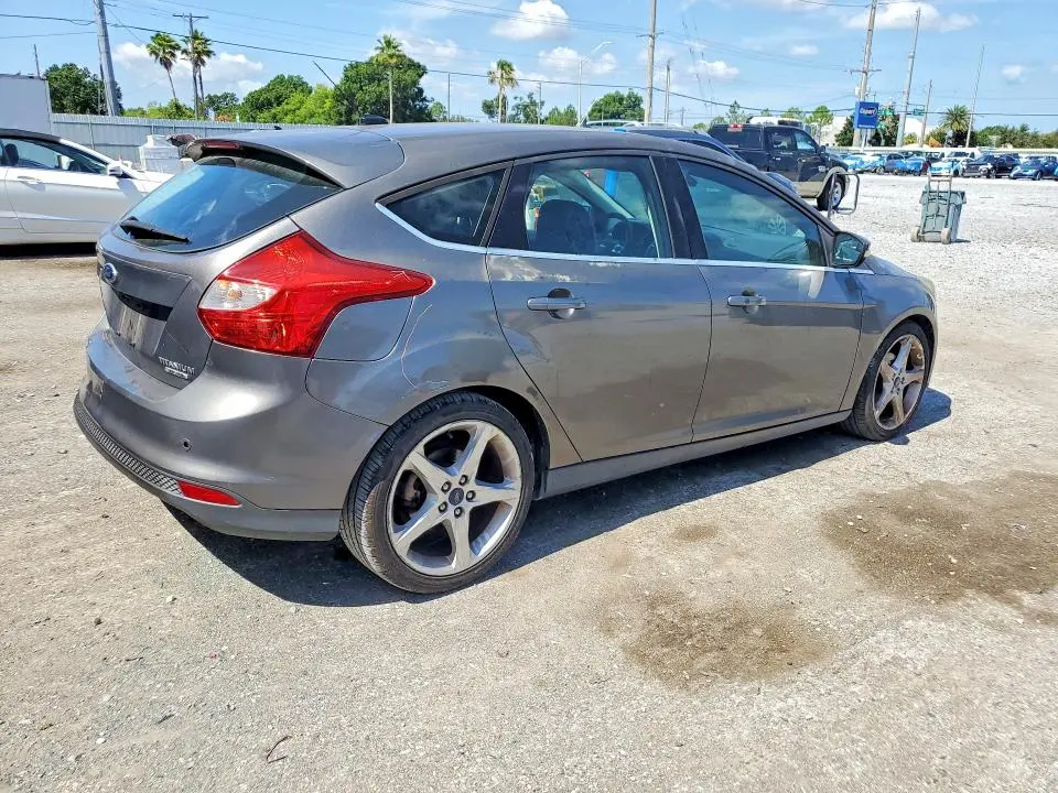 2012 FORD FOCUS TITANIUM  