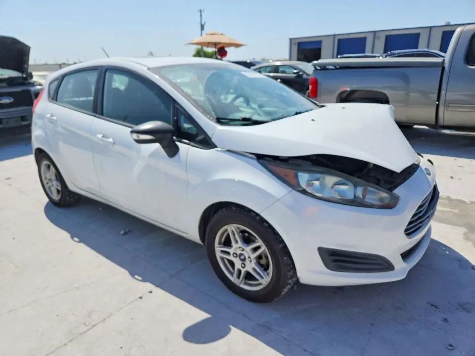 2018 FORD FIESTA SE  