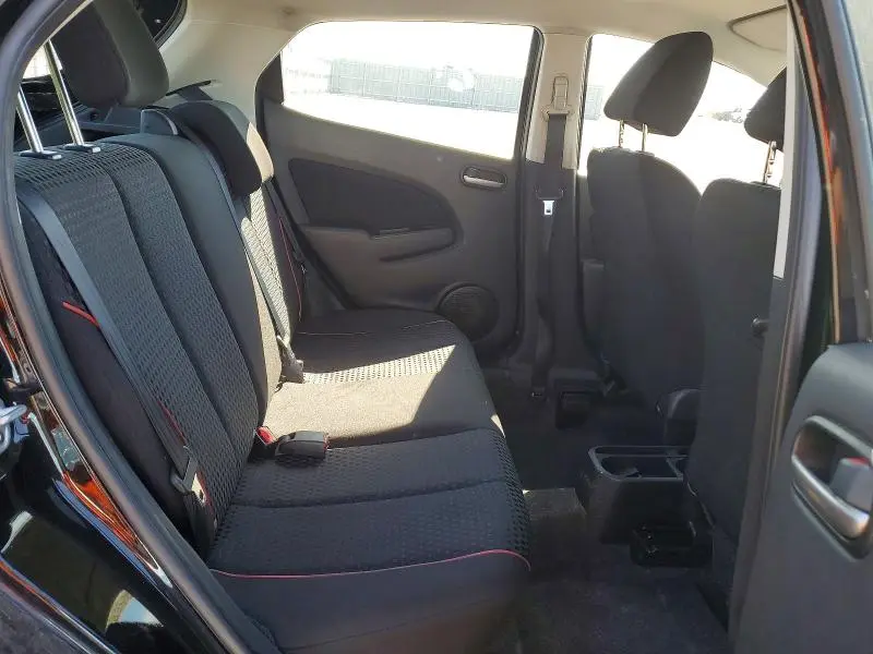 2011 MAZDA MAZDA2   