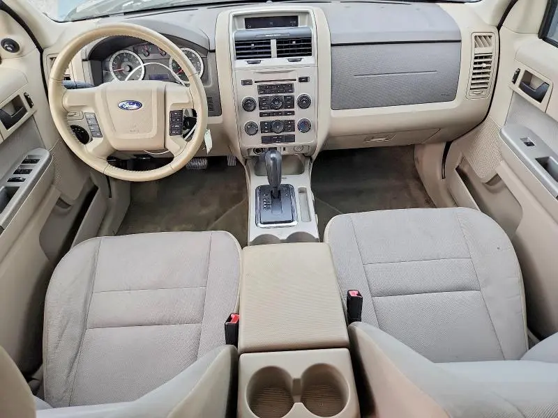 2011 FORD ESCAPE XLT  