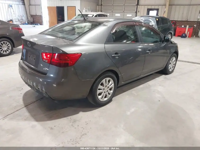 2013 KIA FORTE EX