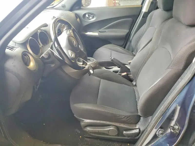 2011 NISSAN JUKE S  