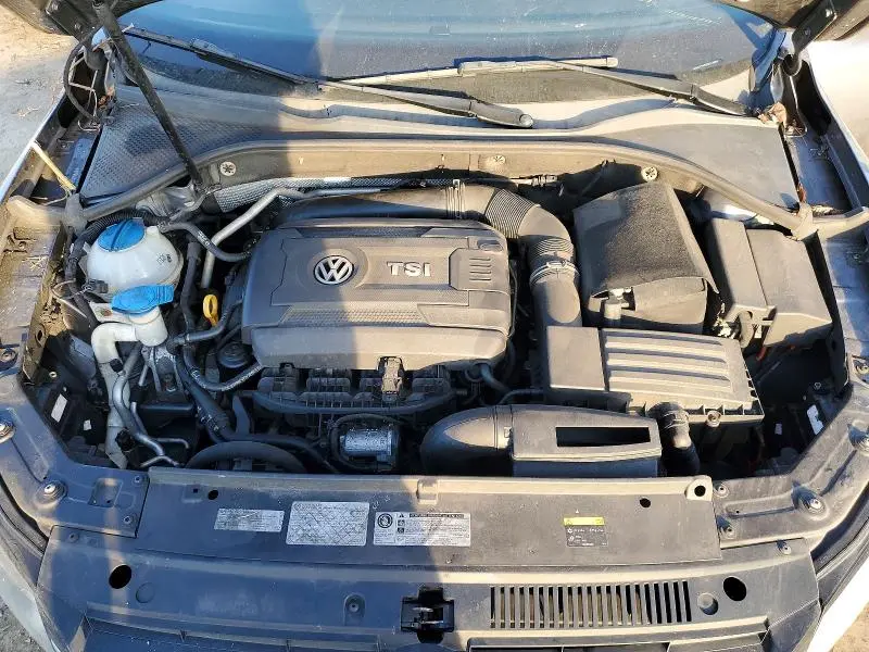 2015 VOLKSWAGEN PASSAT S  