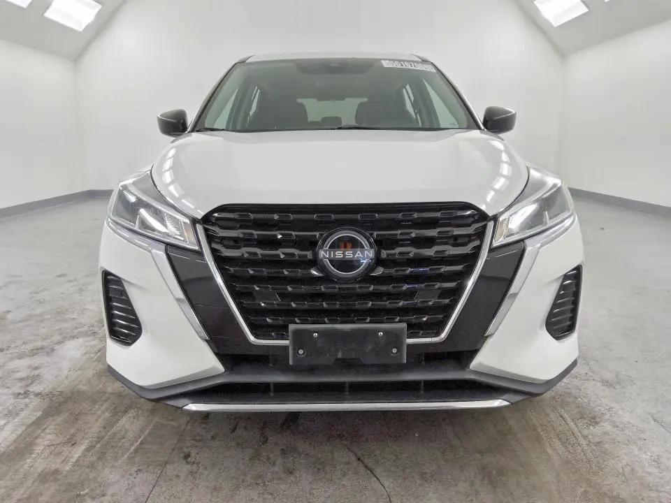 2023 NISSAN KICKS S  