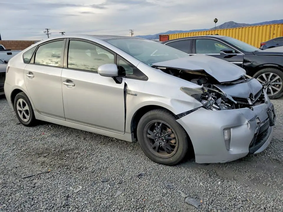 2014 TOYOTA PRIUS   