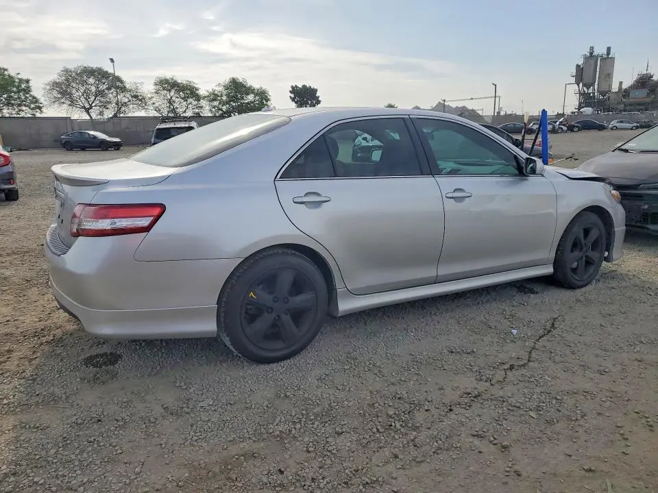 2010 TOYOTA CAMRY SE  