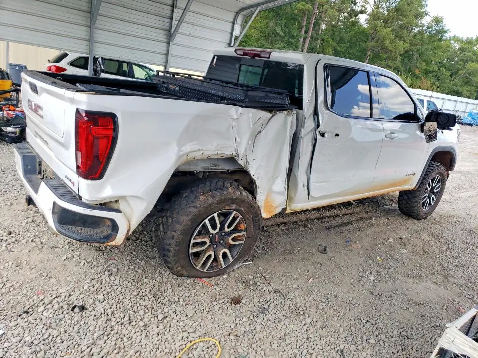 2024 GMC SIERRA K1500 AT4  