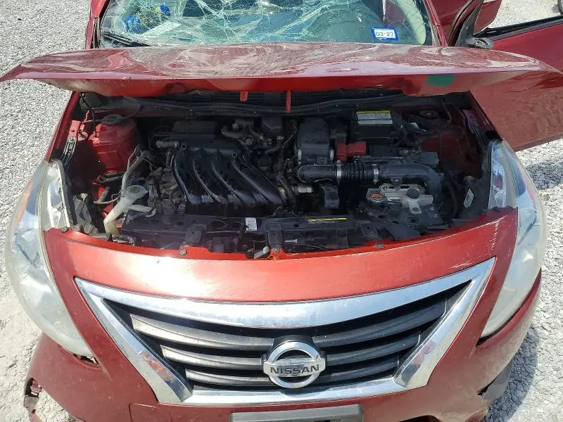 2018 NISSAN VERSA SV  