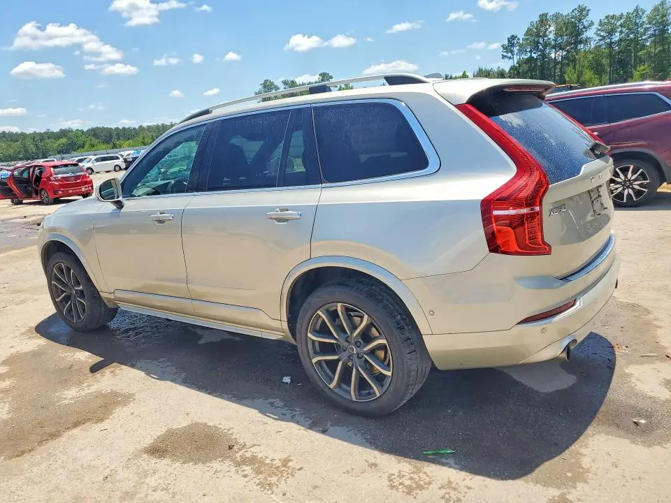 2018 VOLVO XC90 T5  